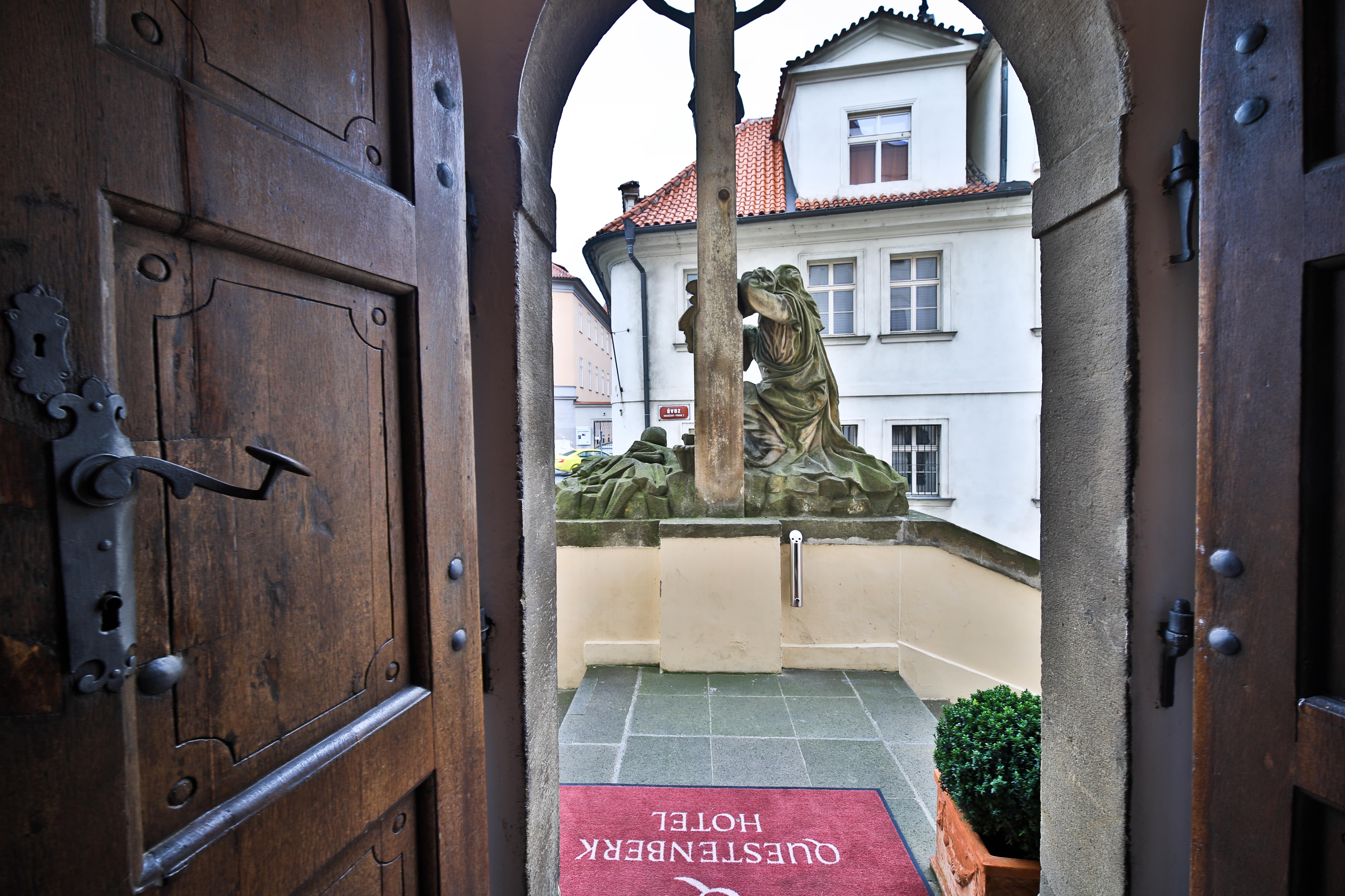 Questenberg Hotel Praga Exterior foto